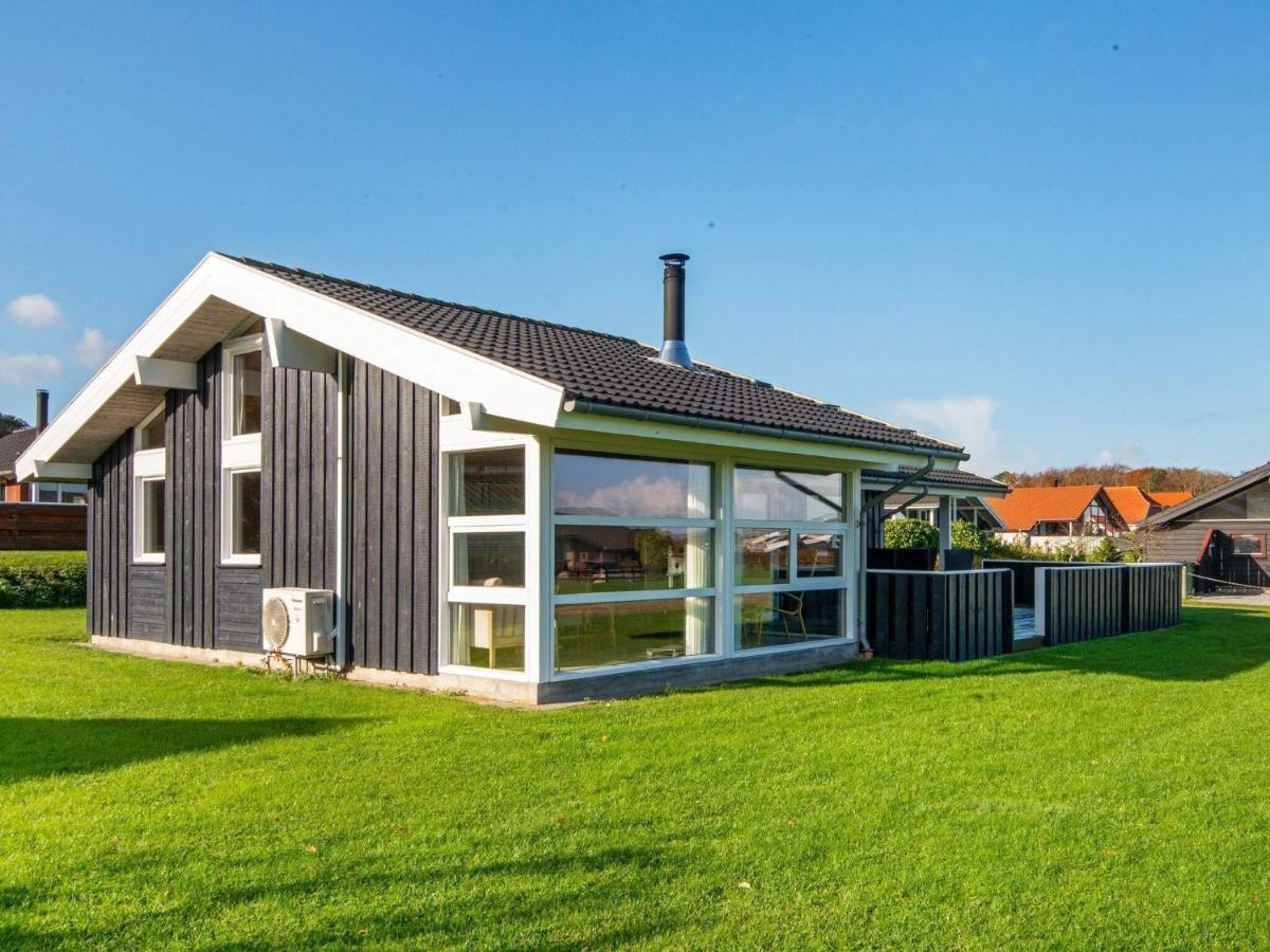 6 Person Holiday Home In Sj Lund Sjolund Exteriér fotografie