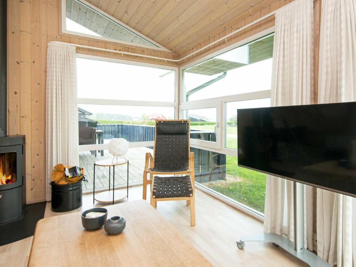 6 Person Holiday Home In Sj Lund Sjolund Exteriér fotografie
