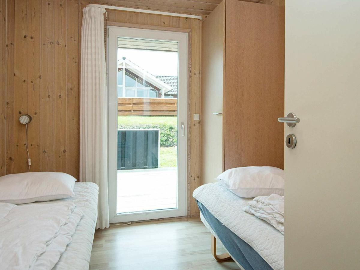 6 Person Holiday Home In Sj Lund Sjolund Exteriér fotografie