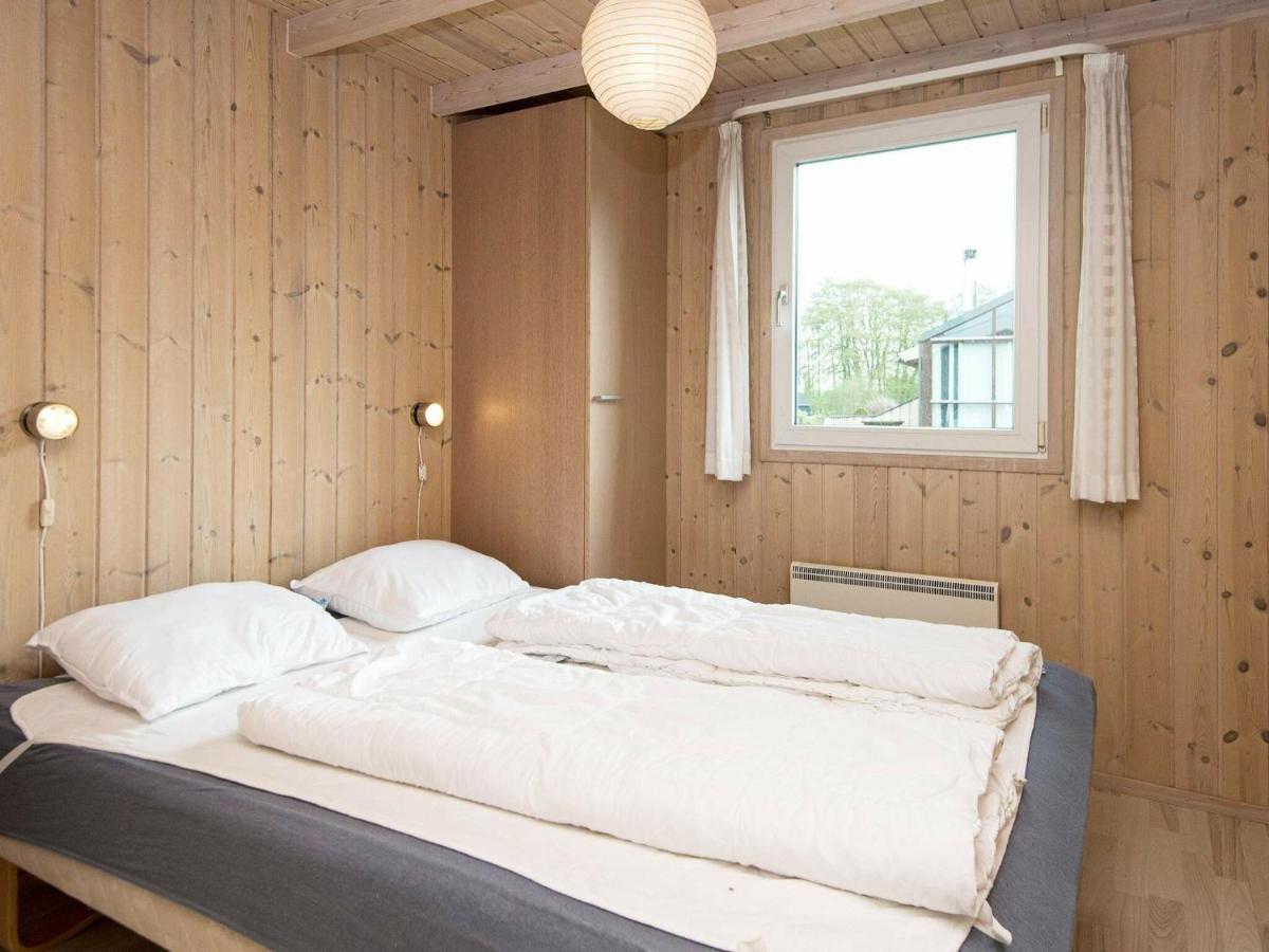6 Person Holiday Home In Sj Lund Sjolund Exteriér fotografie